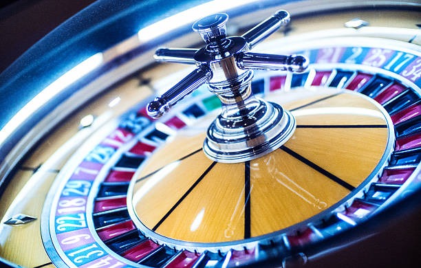 Live Colok Macau table with dealer and card display on jayatogel online